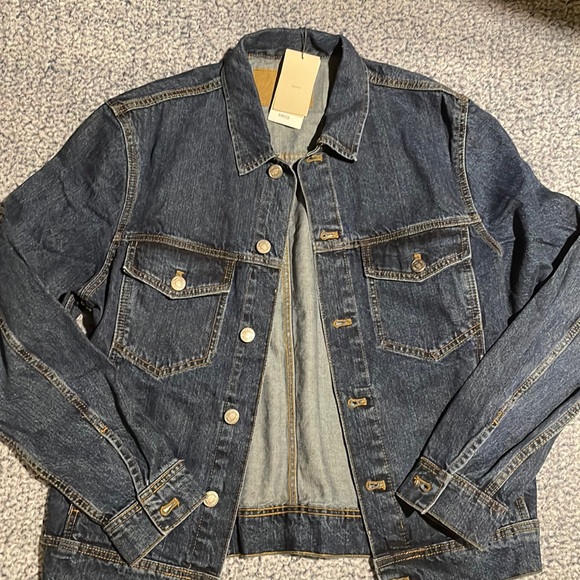 🆕Jeans vest - Picture 1 of 5